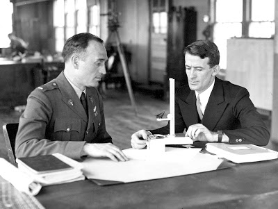 yeager_and_gatty_discussing_drift_meter_-_feb_5_1932_-_international_newsreel_photo_-_604827